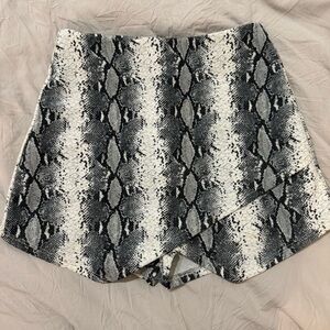 Blue Blush Snake Skort